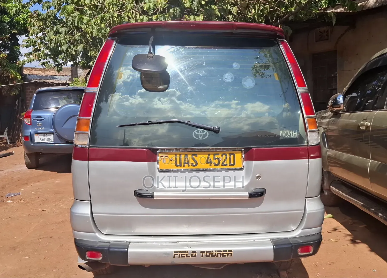 Toyota Noah 2002 Silver