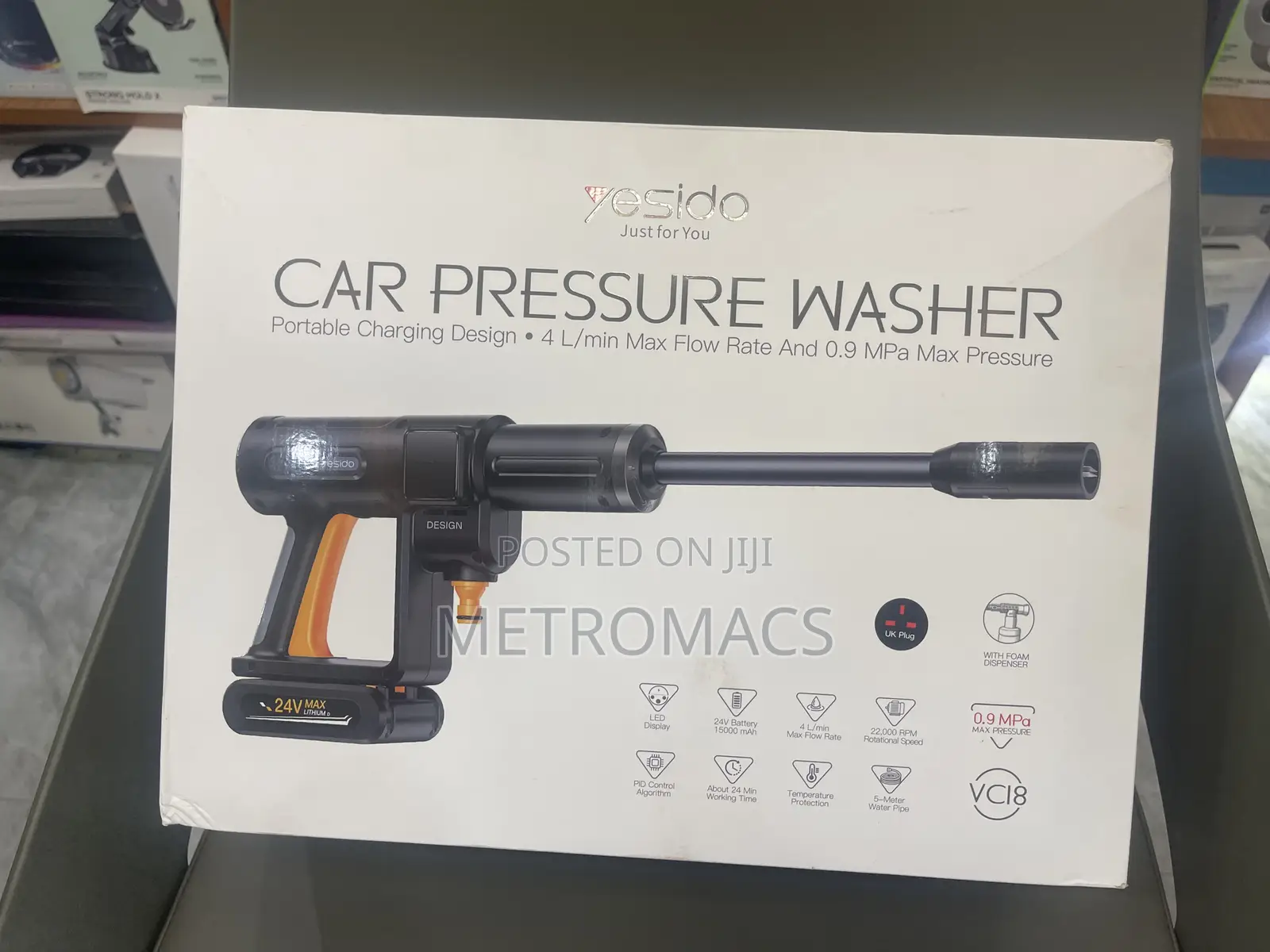 Yesido Vc18, a Handheld, Cordless Car Pressure Washer.