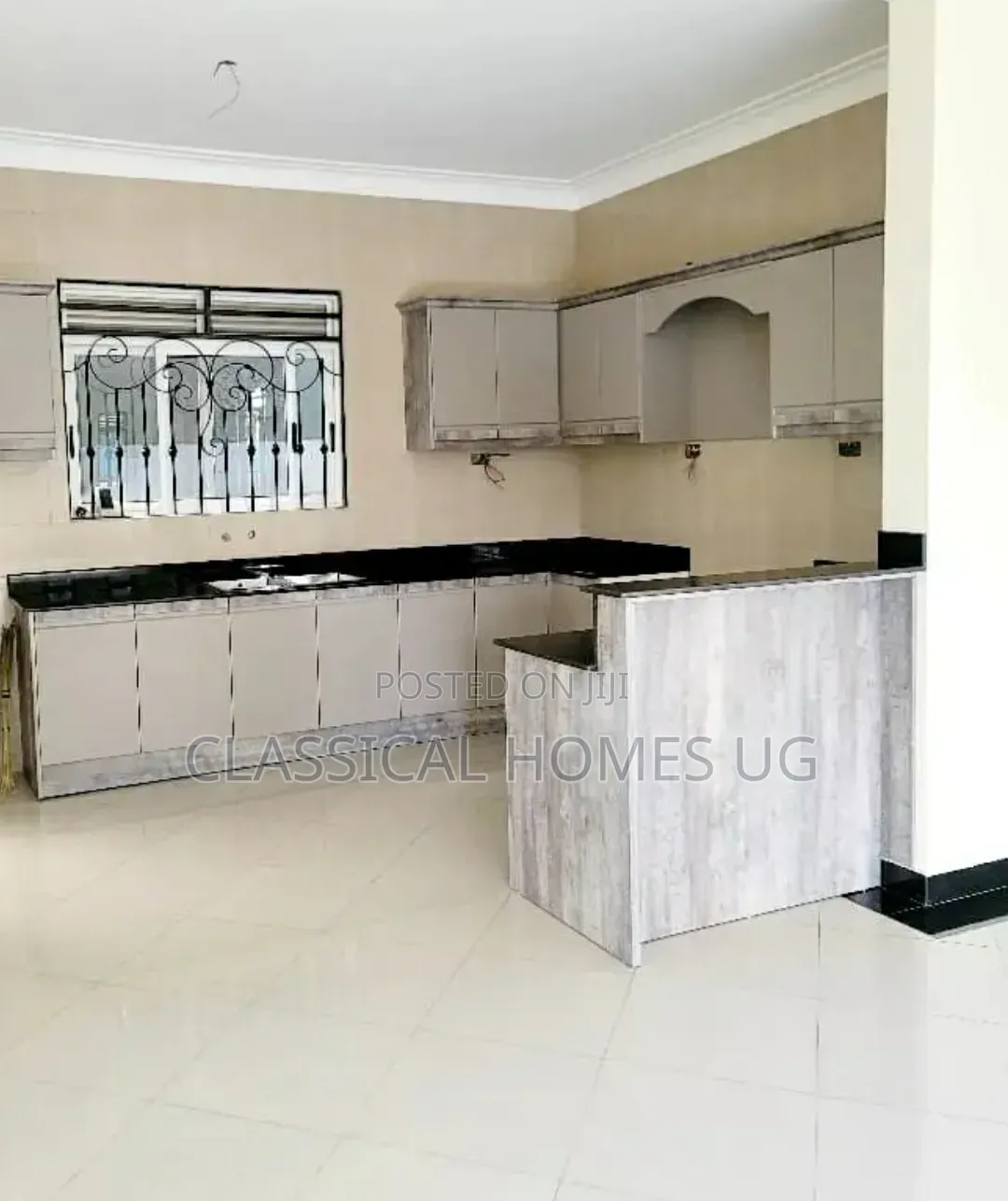 5bdrm Duplex in Kira, Central Division for rent