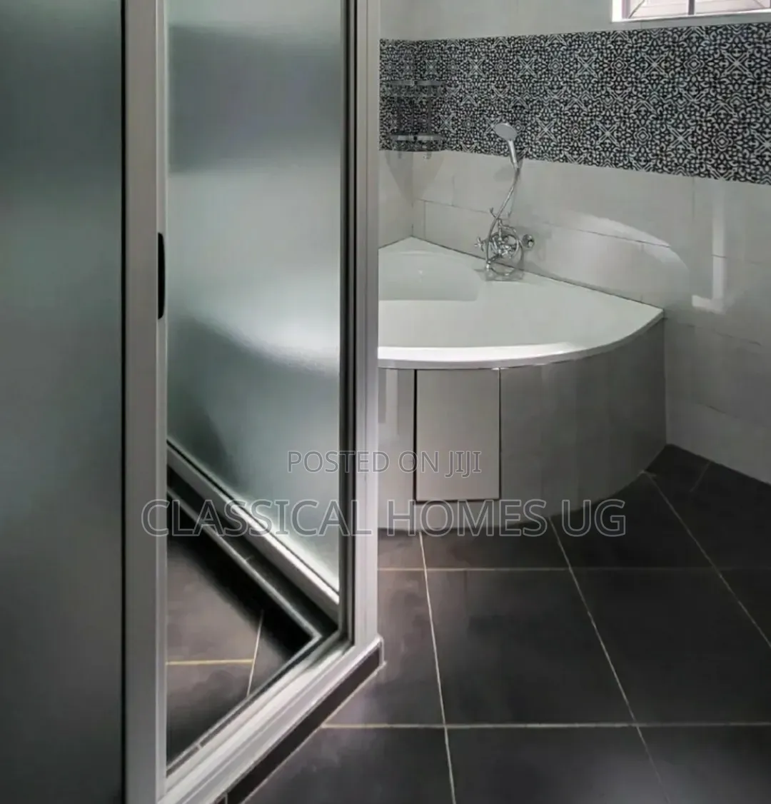5bdrm Duplex in Kira, Central Division for rent