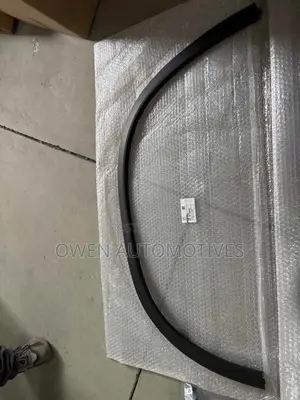 W166 Gle Coupe Front Fender Trim