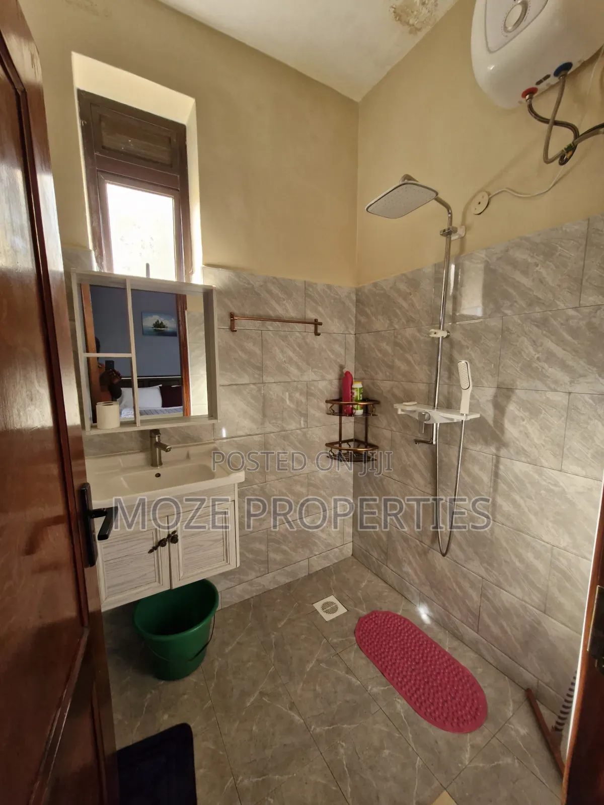 Furnished 2bdrm Apartment in Naalya Kiwatule, Central Division for rent
