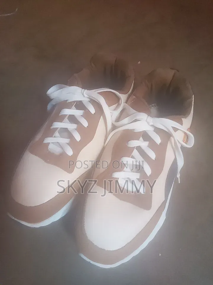 SFJ Shoe White