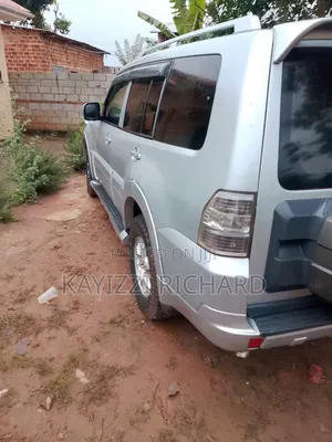 Mitsubishi Pajero 3.2 DI-D GLS 2006 Silver