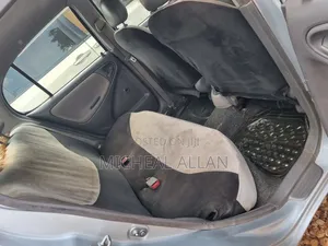 Toyota Platz 2000 Silver