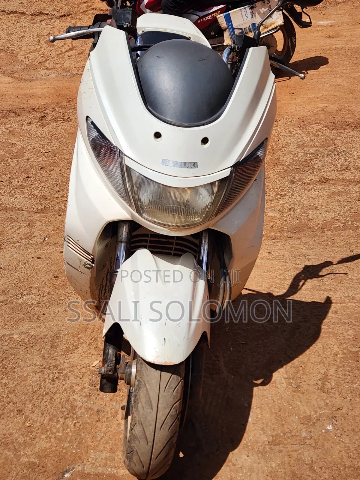 Suzuki Burgman 2009 White