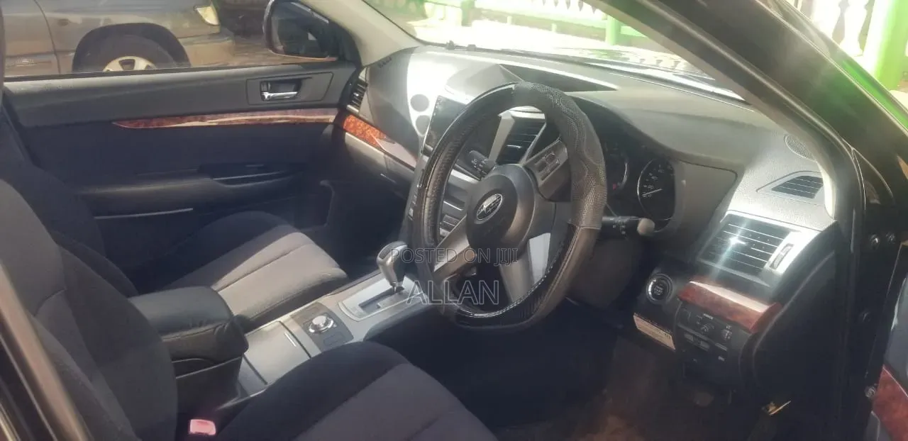 Subaru Outback 2012 Black