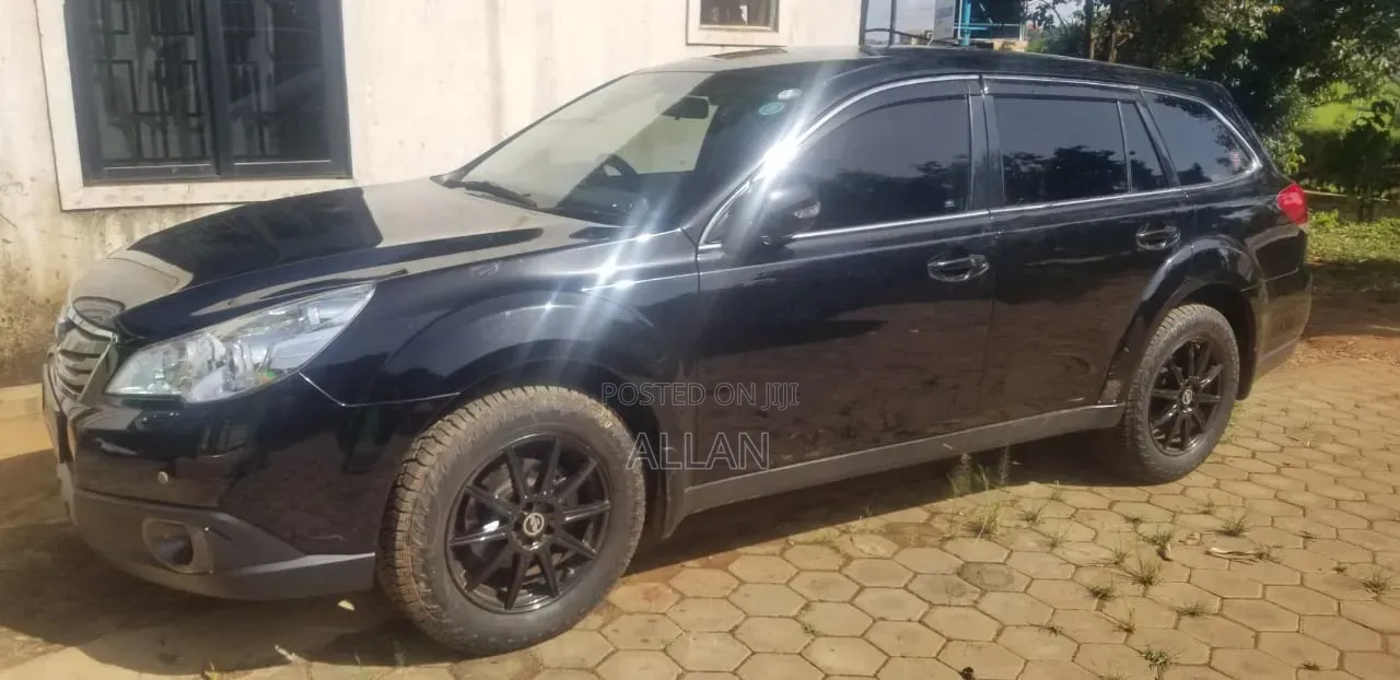 Subaru Outback 2012 Black