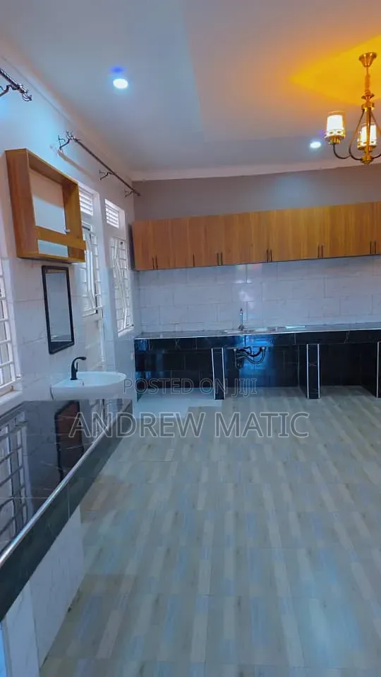 4bdrm Bungalow in Andrew Matic, Rubaga for sale