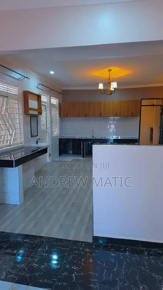 4bdrm Bungalow in Andrew Matic, Rubaga for sale