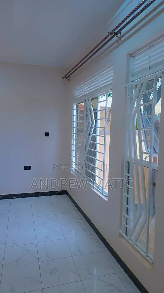 4bdrm Bungalow in Andrew Matic, Rubaga for sale