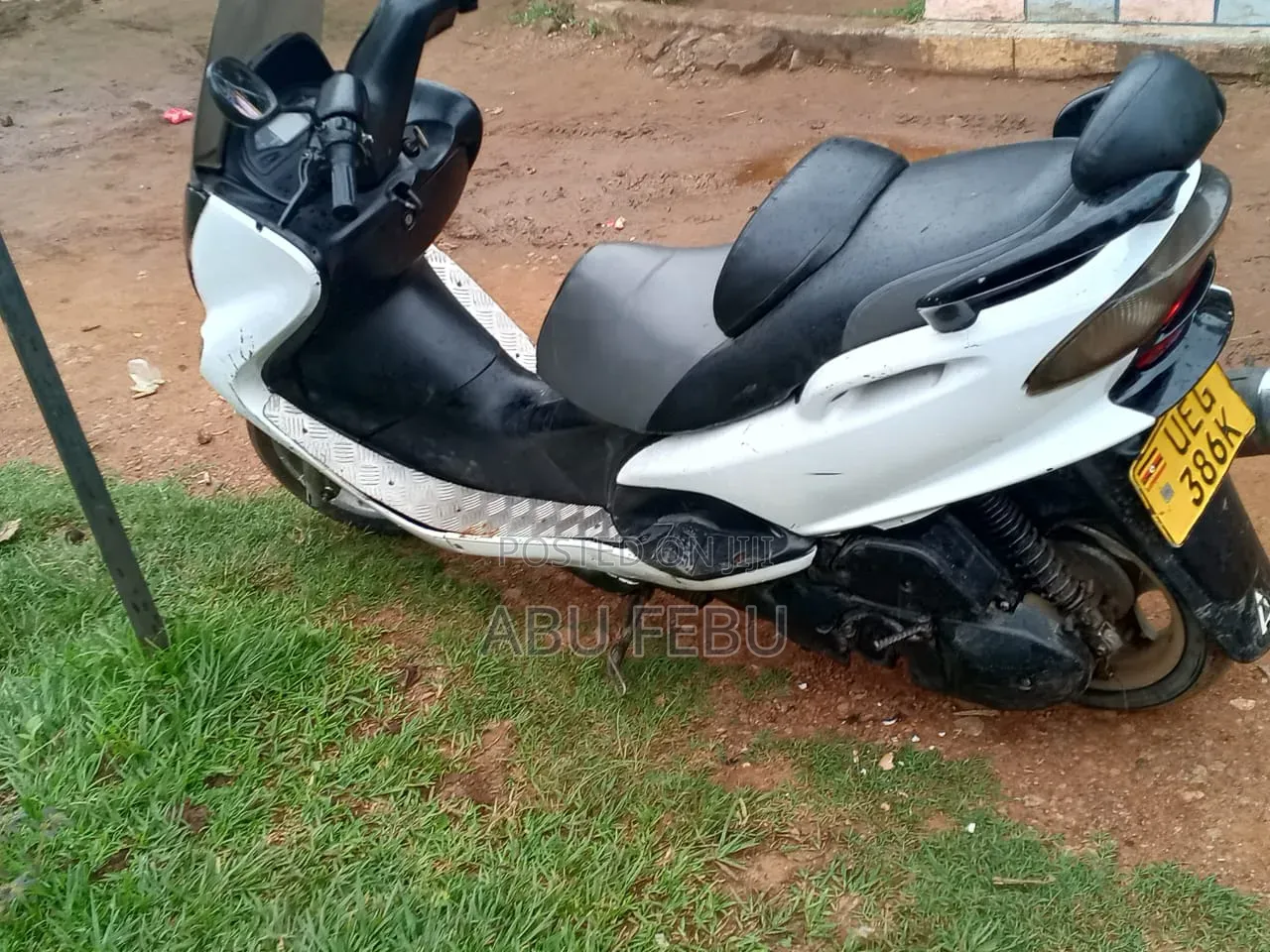 Yamaha Majesty 2005 White