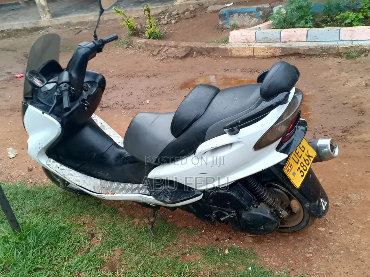 Yamaha Majesty 2005 White