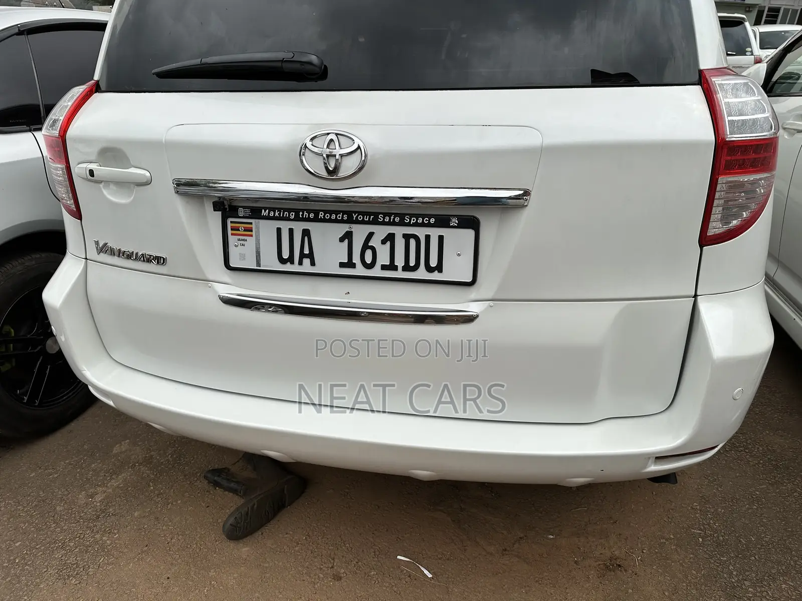 Toyota Vanguard 2011 Pearl