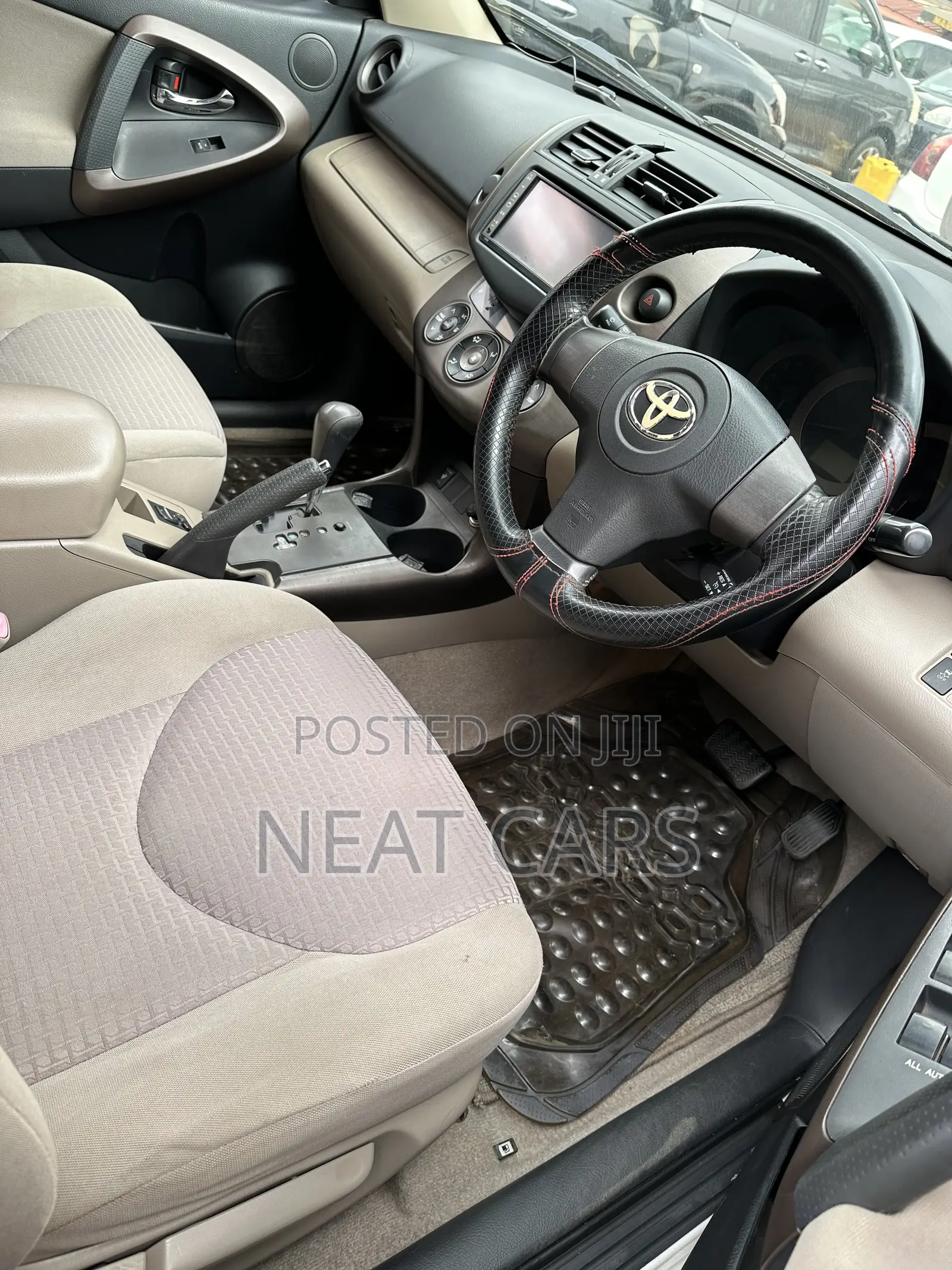 Toyota Vanguard 2011 Pearl