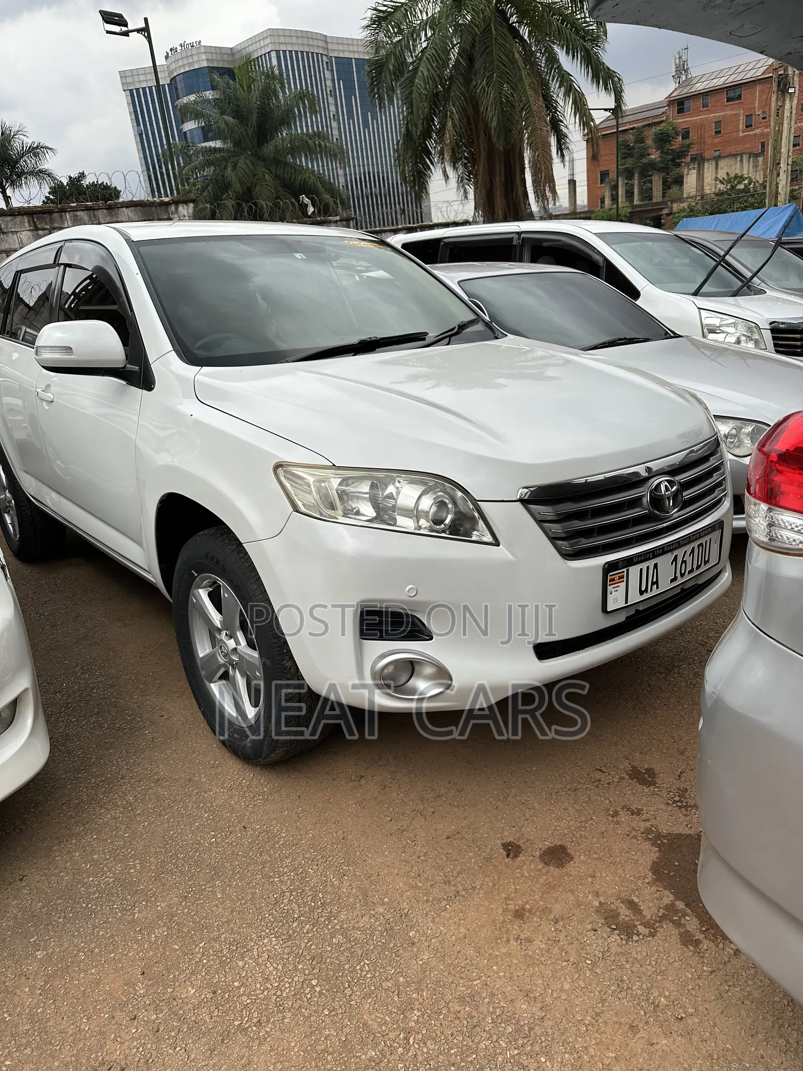 Toyota Vanguard 2011 Pearl
