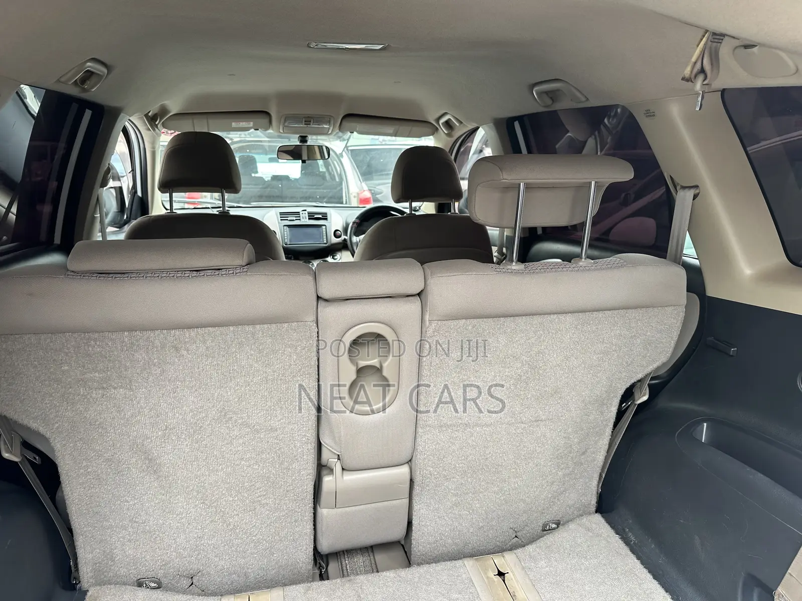 Toyota Vanguard 2011 Pearl
