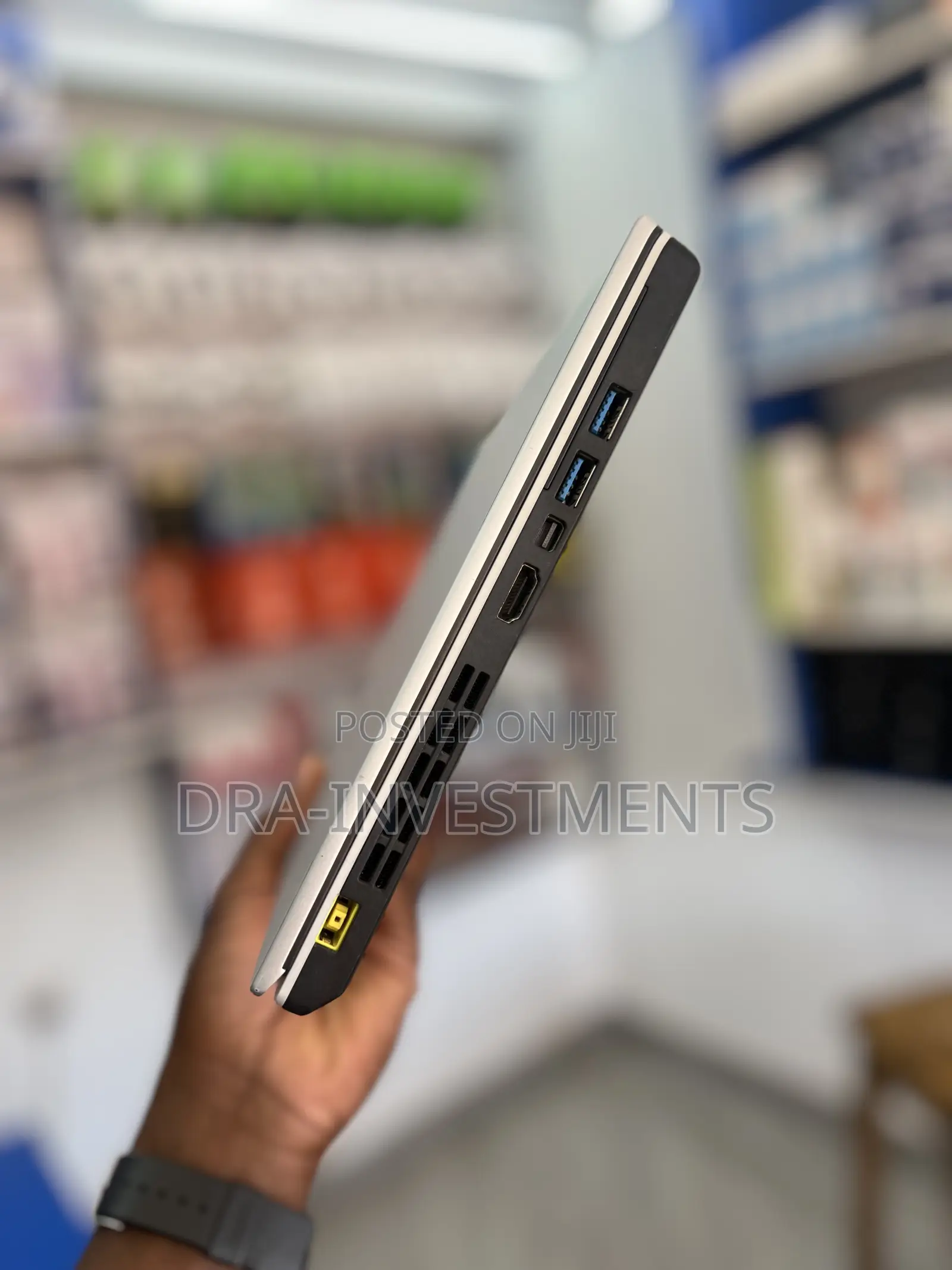 Laptop NEC N22G 4GB Intel Core i3 HDD+SSD 500GB