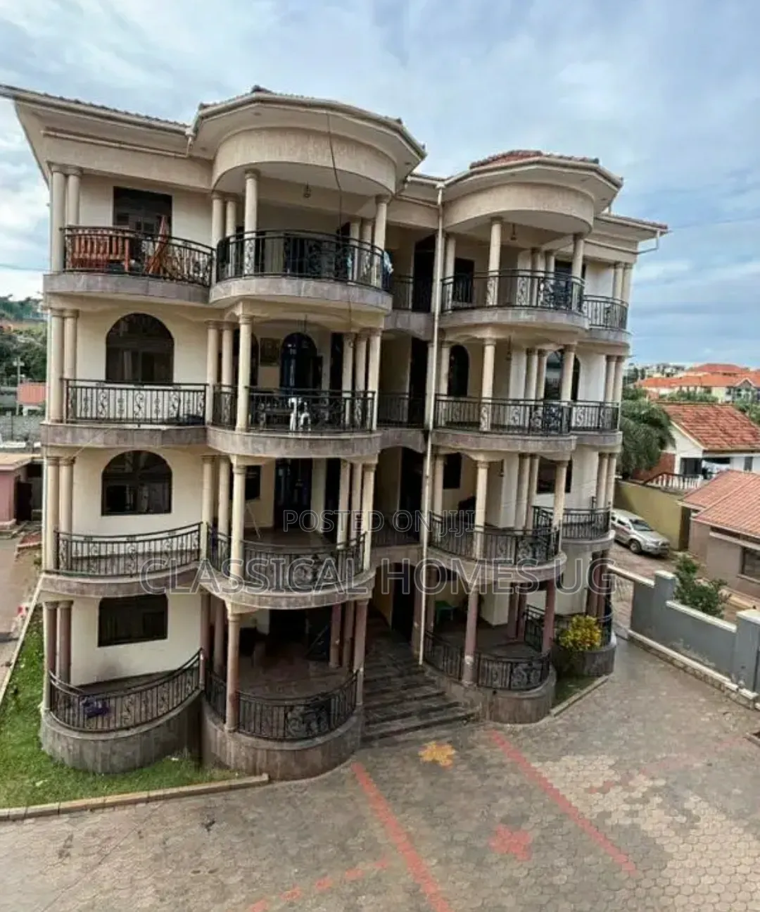 3bdrm Apartment in Mutundwe, Central Division for rent