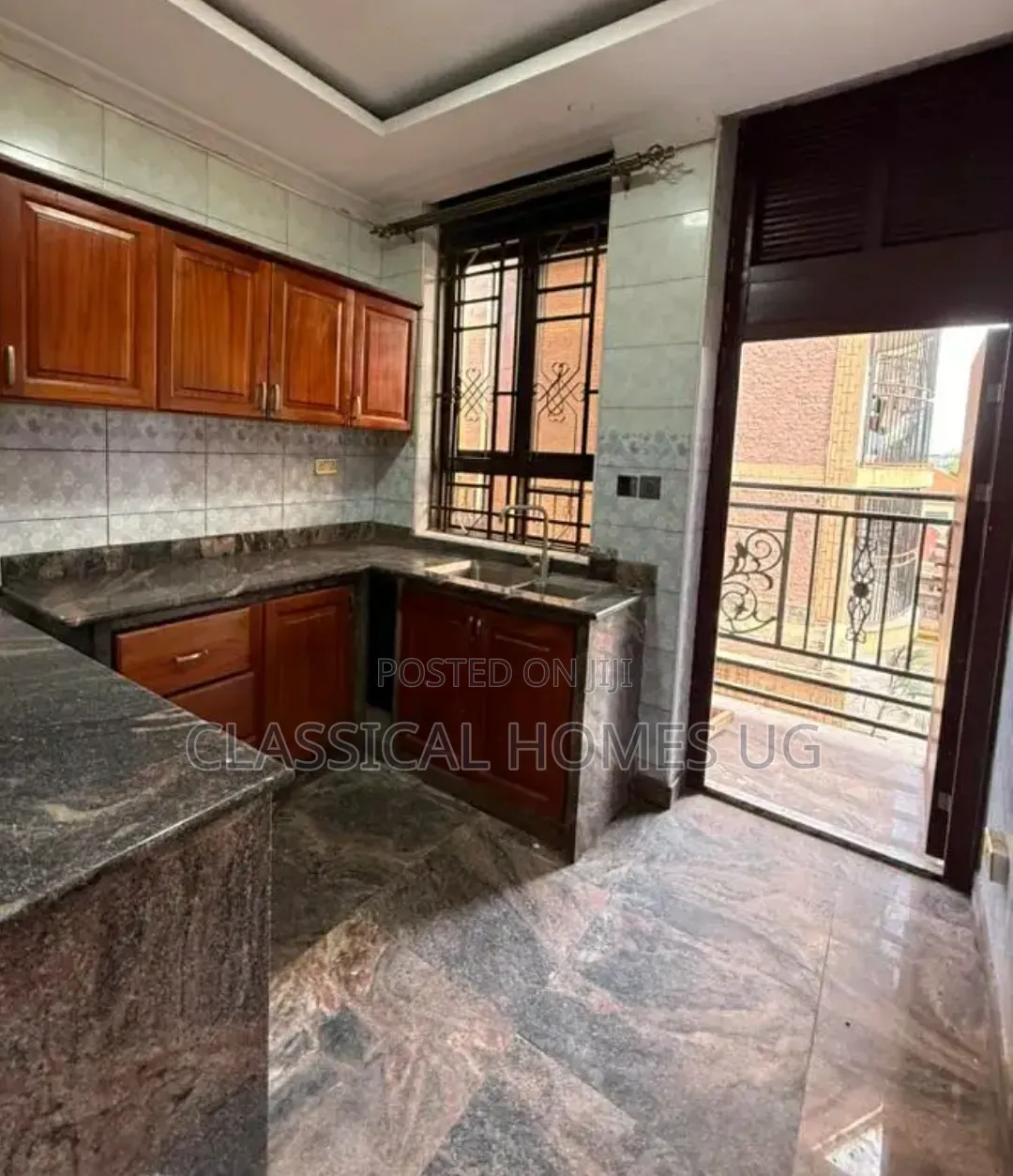 3bdrm Apartment in Mutundwe, Central Division for rent