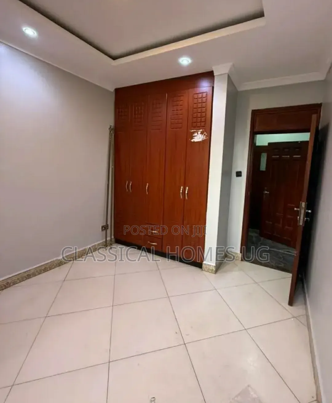 3bdrm Apartment in Mutundwe, Central Division for rent