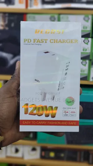 Regrsi Ch-120w Adaptive Fast Charger With 120w Power.
