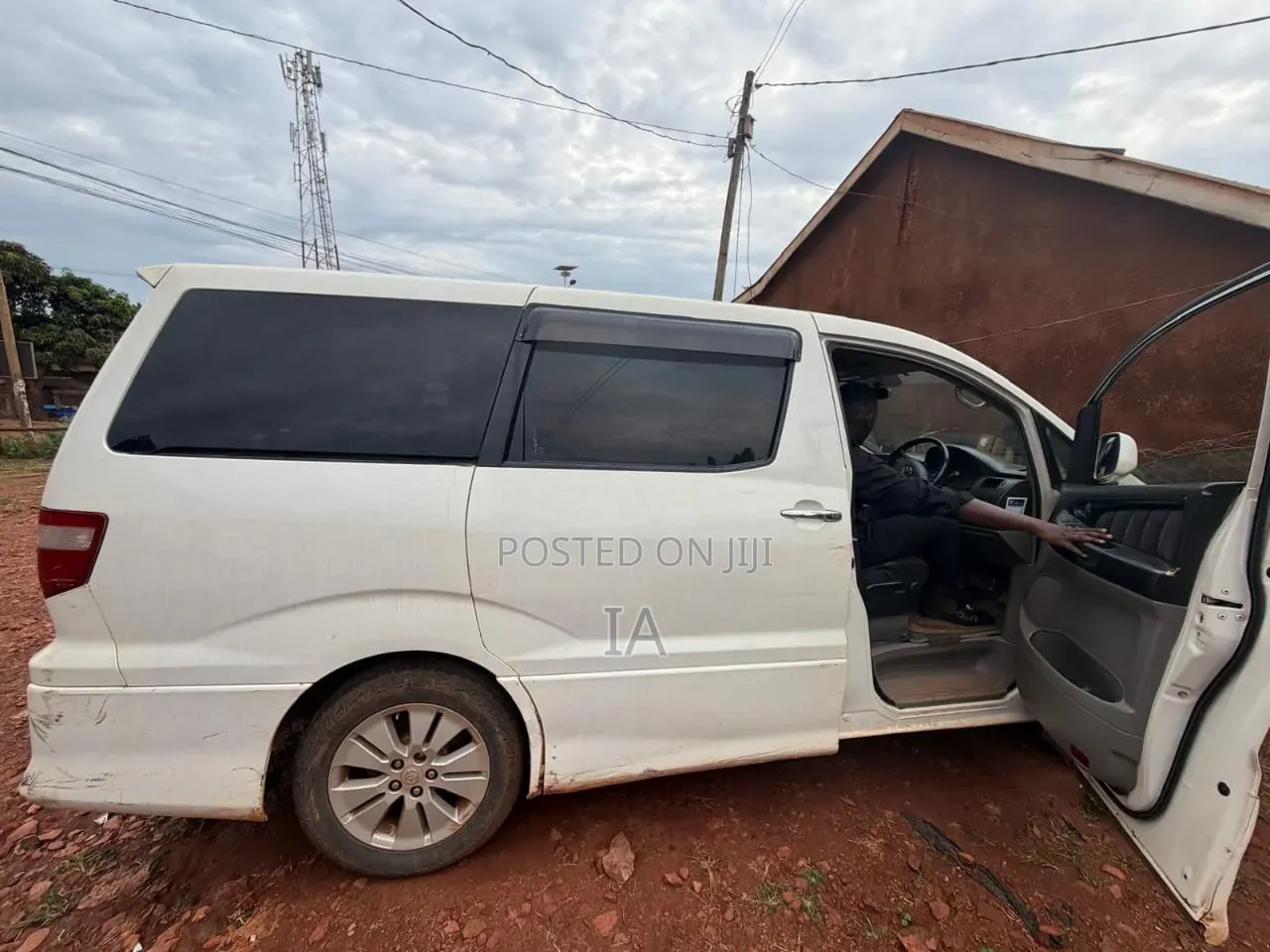 Toyota Alphard 2010 White