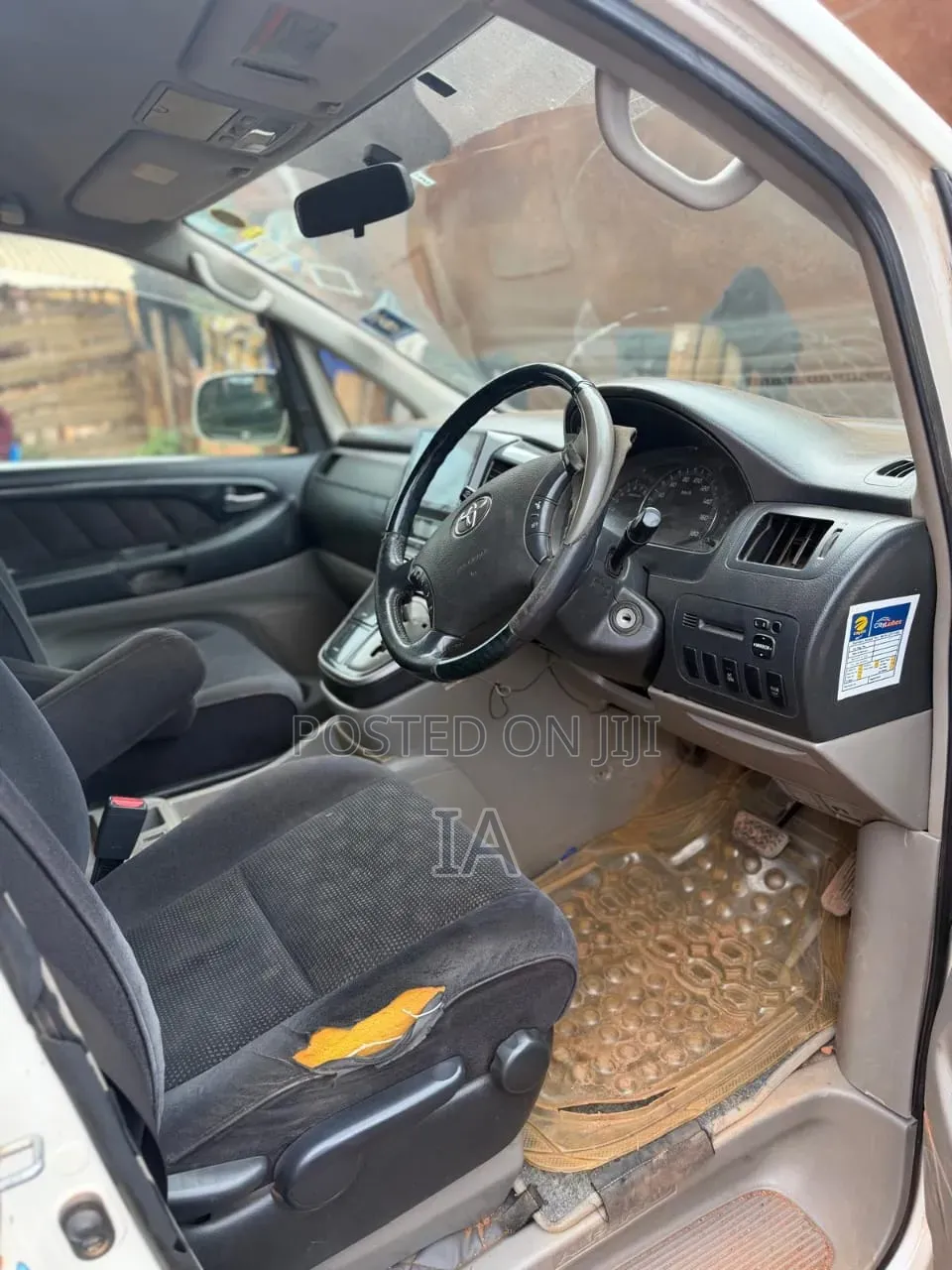 Toyota Alphard 2010 White