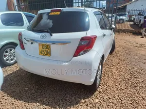 Toyota Vitz 2014 White