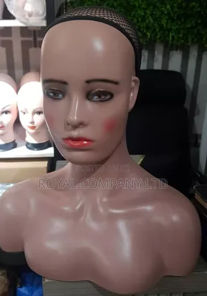 Female Mannequin Head
