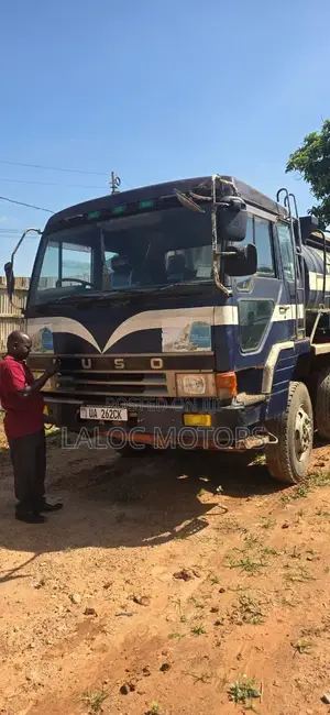Mitsubishi Fuso Tanker