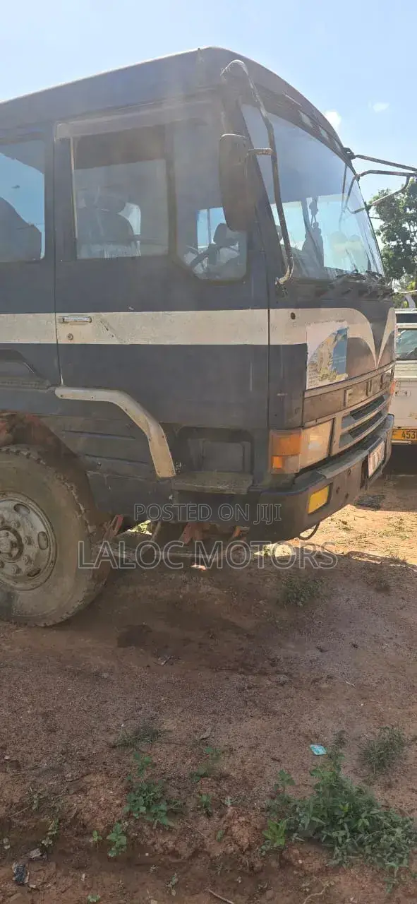 Mitsubishi Fuso Tanker