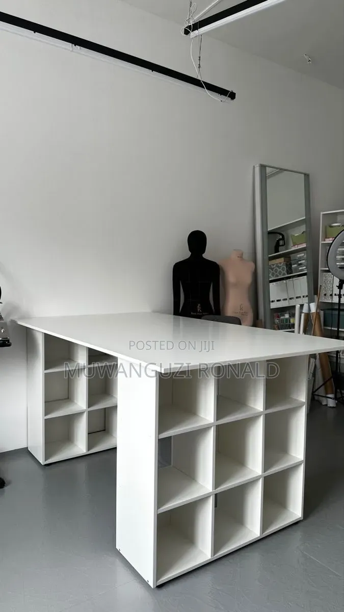 Art Work Table