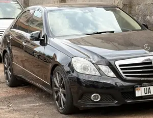 Mercedes-Benz E350 Base 4dr Sedan RWD (3.5L 6cyl 7A) 2009 Black