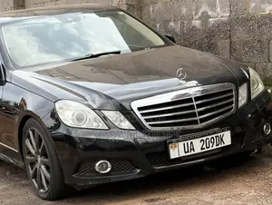 Mercedes-Benz E350 Base 4dr Sedan RWD (3.5L 6cyl 7A) 2009 Black