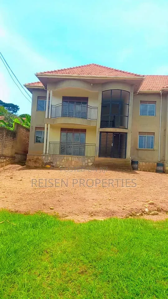 Apartments on Sale in Entebbe Virus 1.6bn