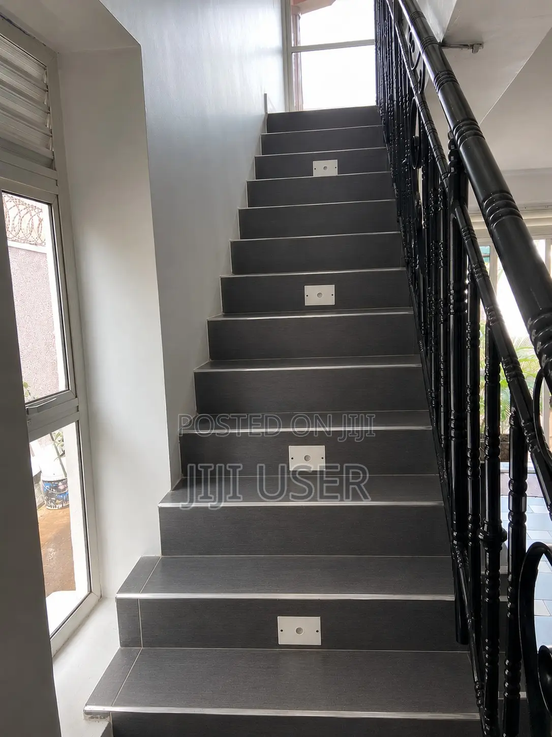 5bdrm House in Makindye for sale