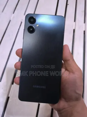 Samsung Galaxy A06 64 GB Black