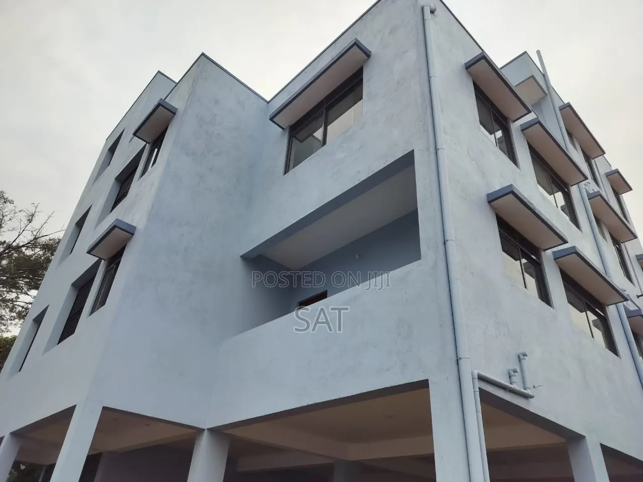 5bdrm House in House, Kira for sale