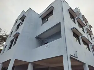 5bdrm House in House, Kira for sale