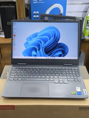 Laptop Lenovo LOQ 15IRH8 16GB Intel Core i5 SSD 512GB