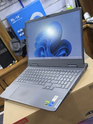 Laptop Lenovo LOQ 15IRH8 16GB Intel Core i5 SSD 512GB