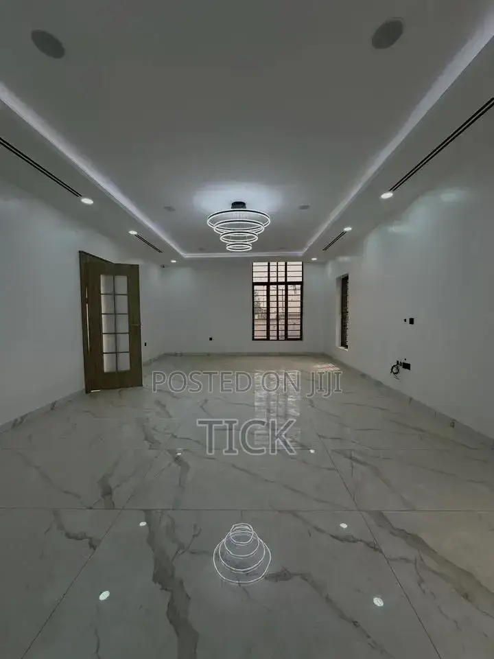 4bdrm Duplex in Muyenga, Makindye for rent