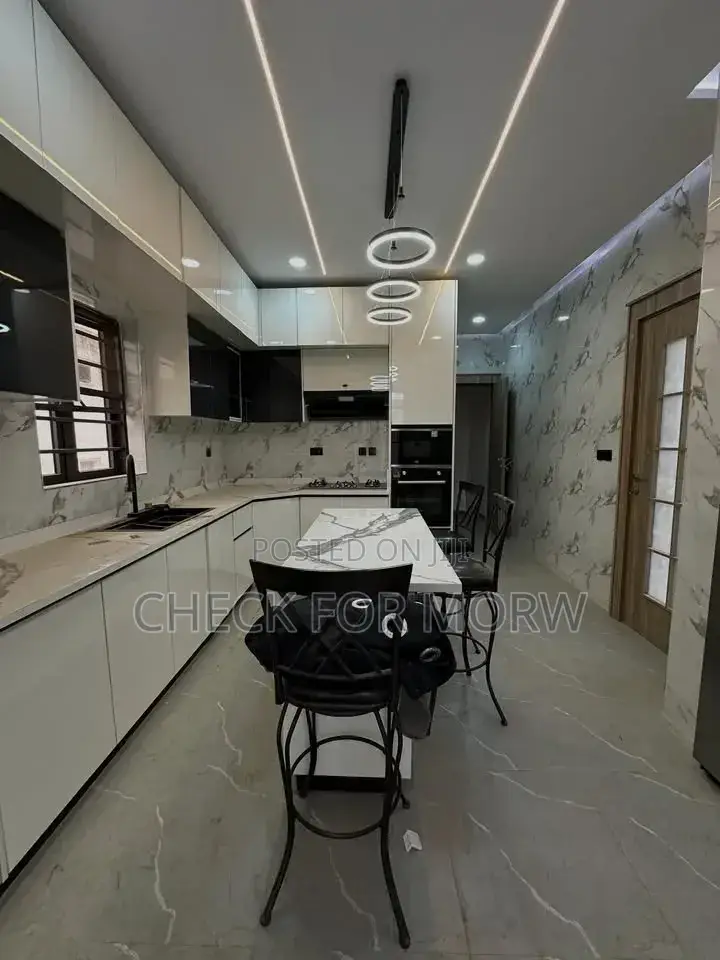 4bdrm Duplex in Muyenga, Makindye for rent