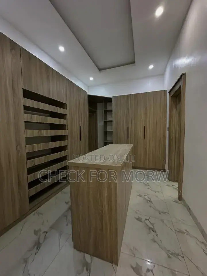 4bdrm Duplex in Muyenga, Makindye for rent