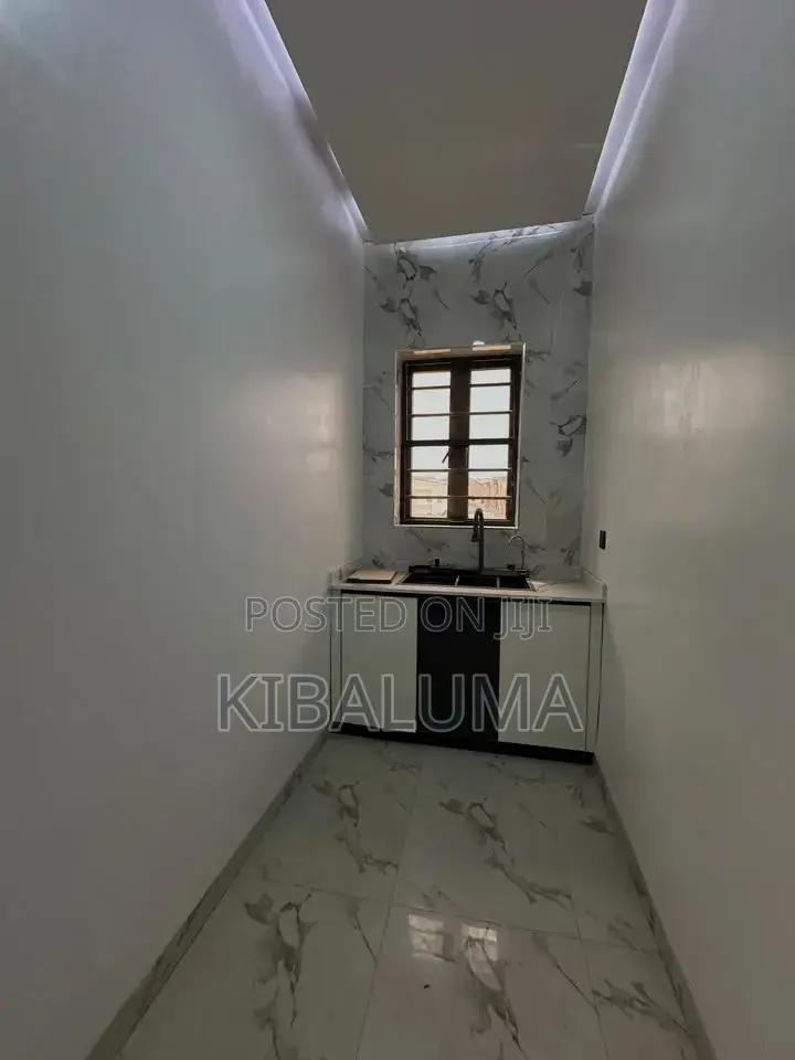 4bdrm Duplex in Muyenga, Makindye for rent