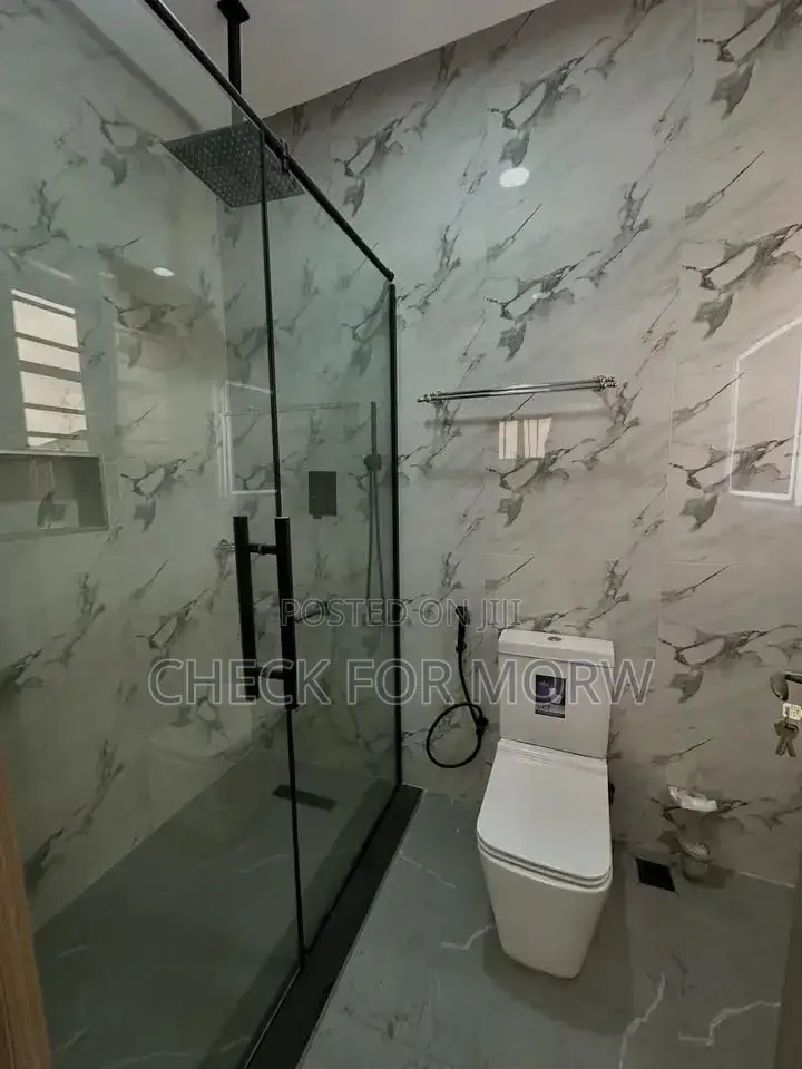 4bdrm Duplex in Muyenga, Makindye for rent