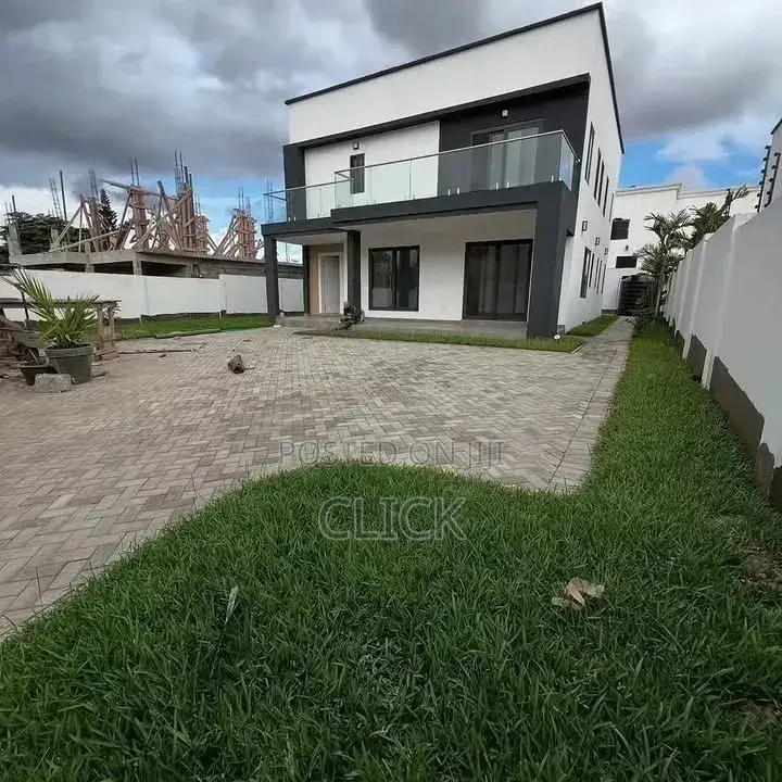 5bdrm Duplex in Kira, Nakawa for rent