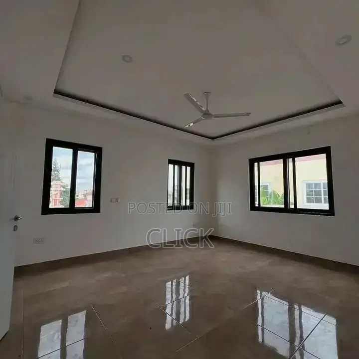 5bdrm Duplex in Kira, Nakawa for rent
