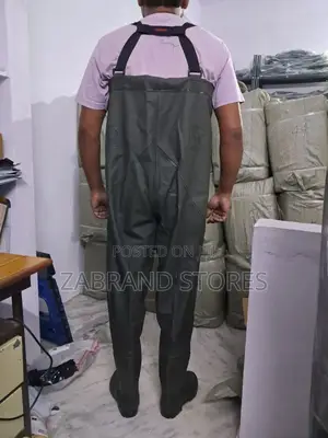 Heavy-Duty Waterproof Fishing Chest Wader With Rubber Boots